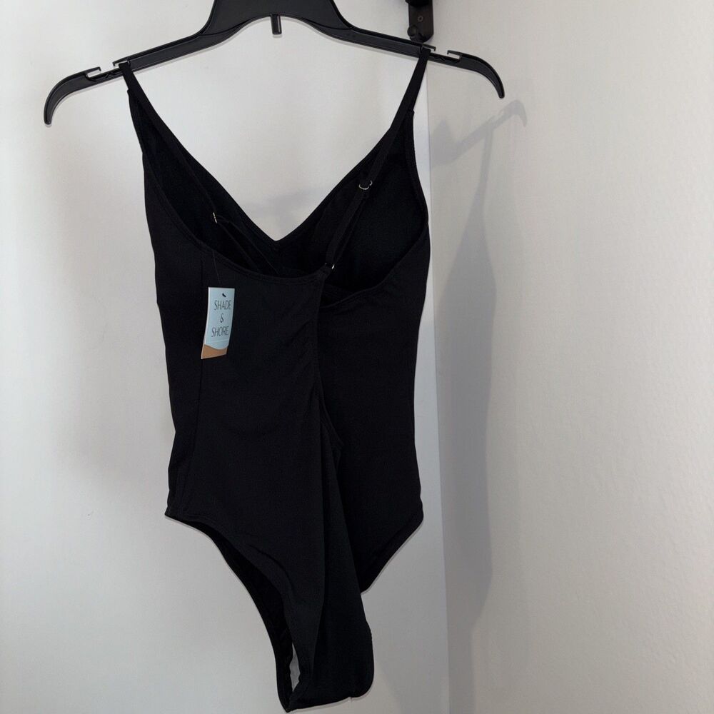 Woman Shade &Shore XL Black One Piece Bathing Suit Cheeky High Leg Chest 33" NWT